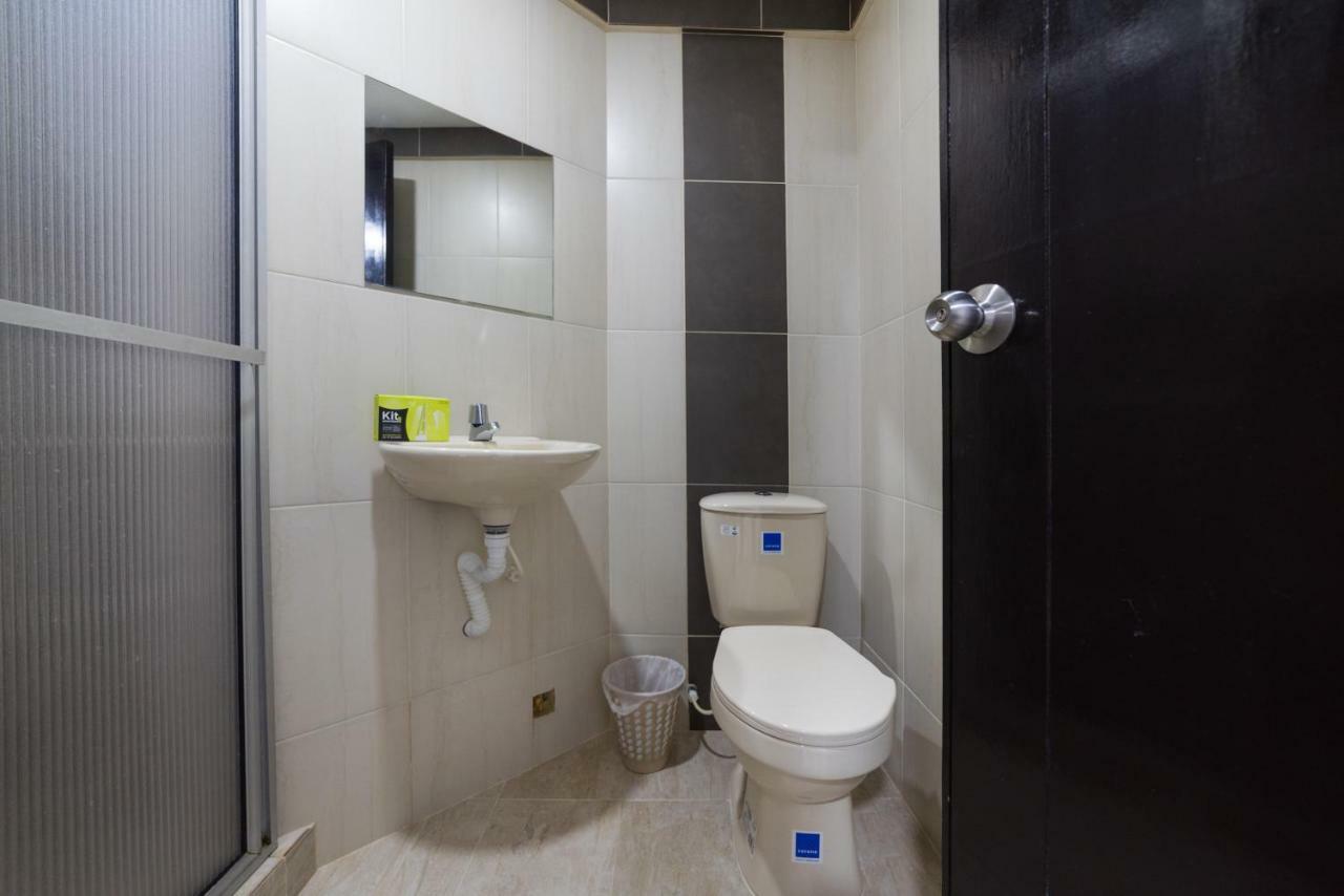 Ayenda 1122 Victoria Hotel Pereira Eksteriør billede