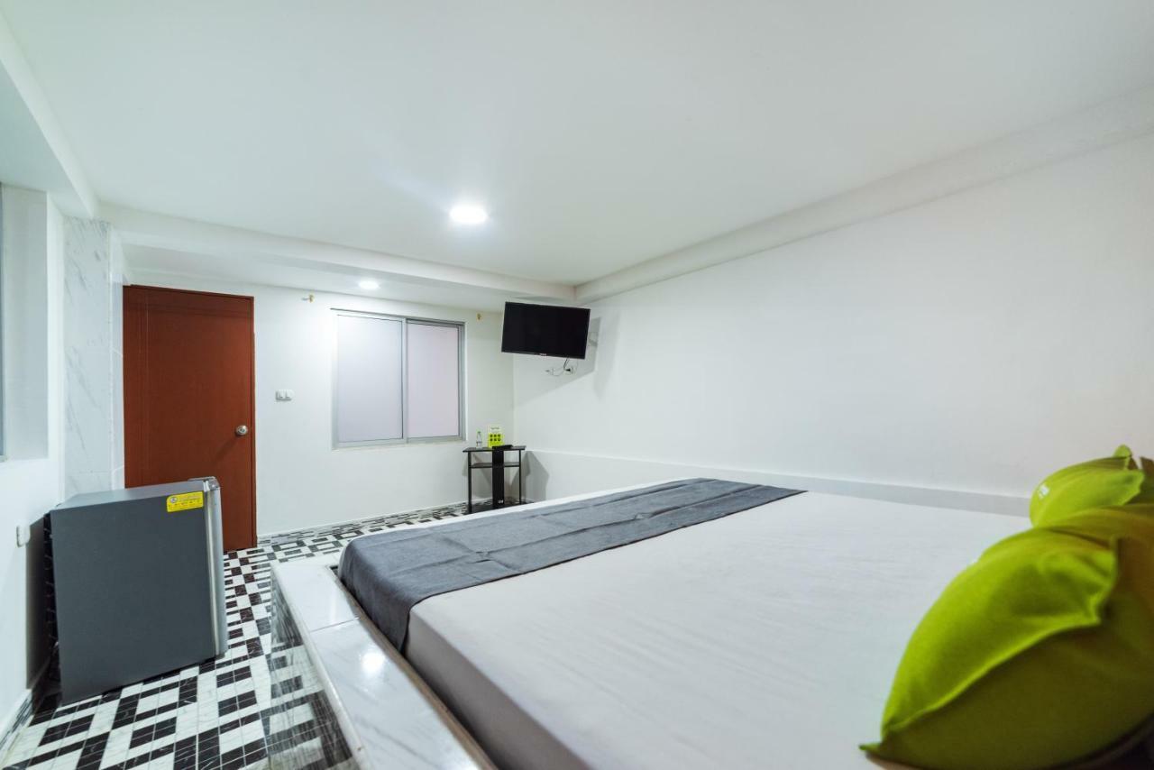Ayenda 1122 Victoria Hotel Pereira Eksteriør billede
